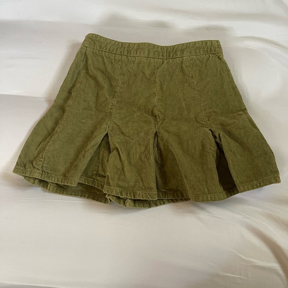 BDG Corduroy Green skirt - Picture 2 of 4